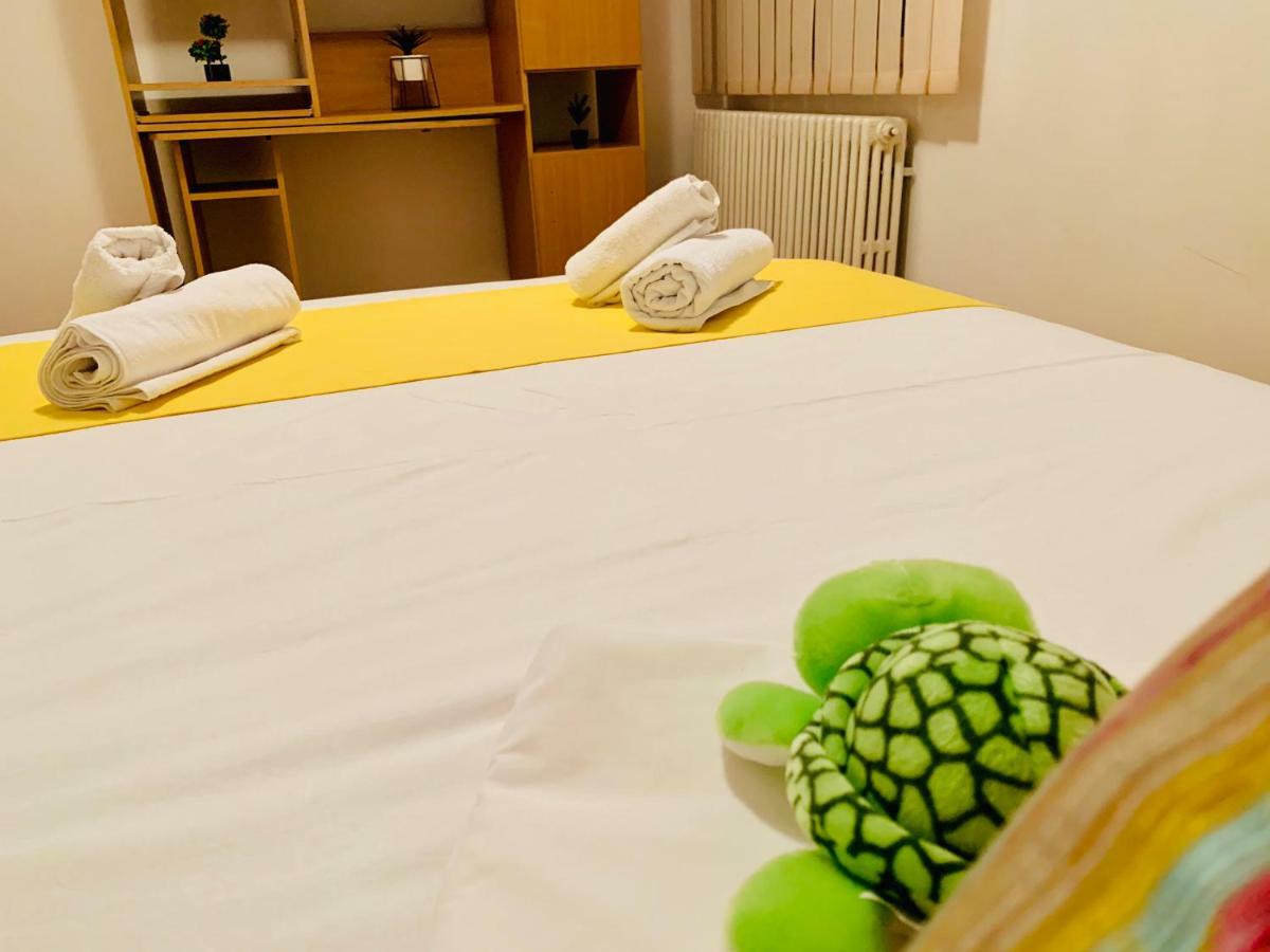Ultracentral Apartment With All You Need: Wifi, Tv, Ac, Washer, Coffe 蒂米什瓦拉 外观 照片