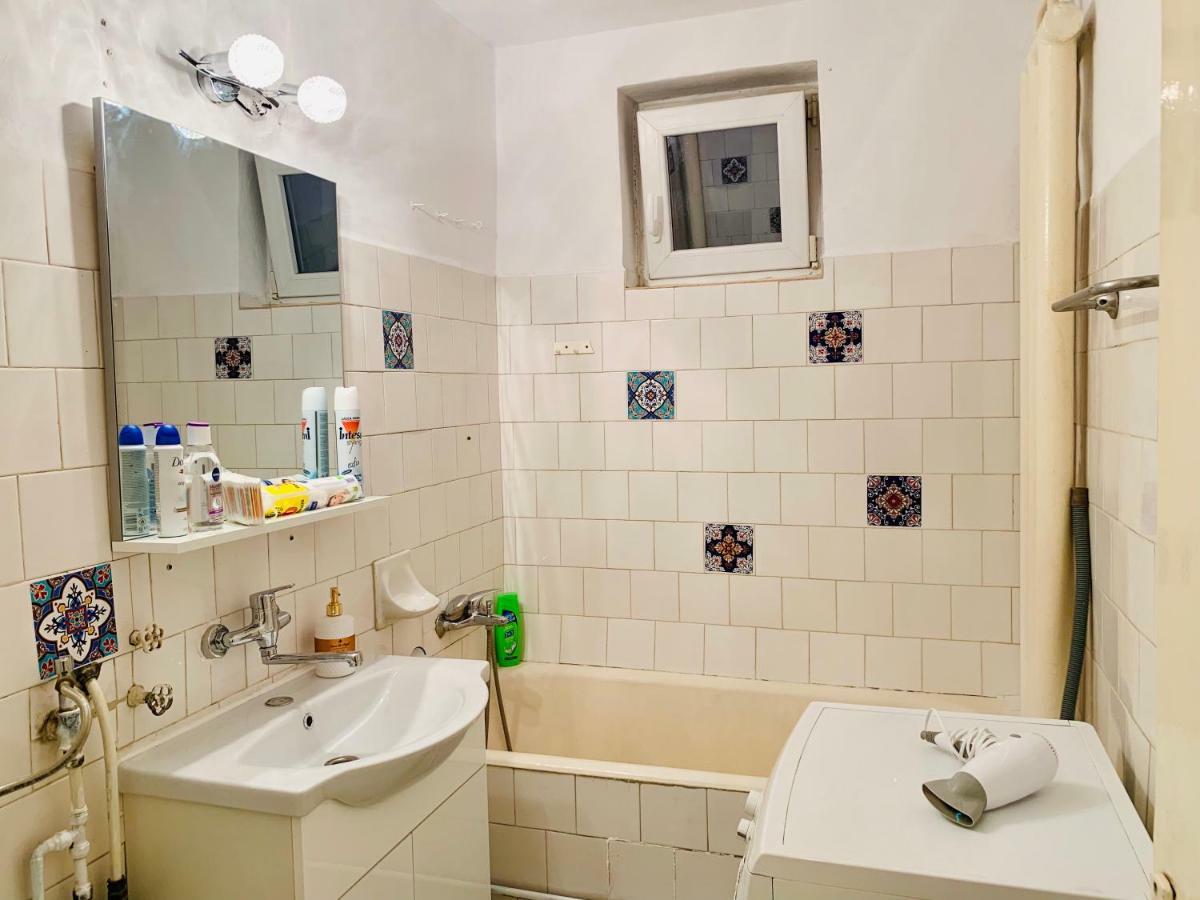 Ultracentral Apartment With All You Need: Wifi, Tv, Ac, Washer, Coffe 蒂米什瓦拉 外观 照片