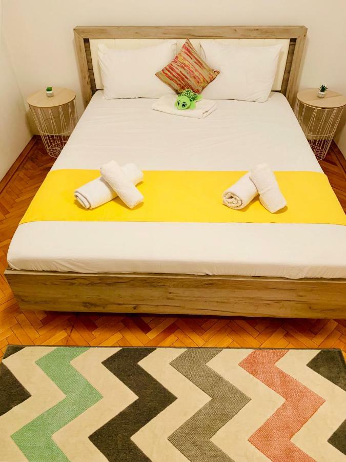 Ultracentral Apartment With All You Need: Wifi, Tv, Ac, Washer, Coffe 蒂米什瓦拉 外观 照片