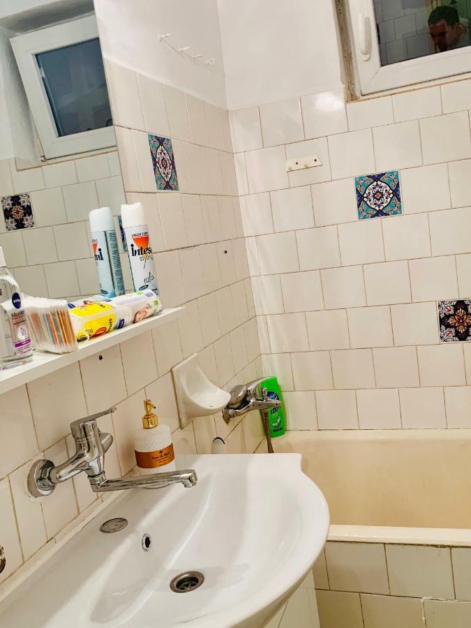 Ultracentral Apartment With All You Need: Wifi, Tv, Ac, Washer, Coffe 蒂米什瓦拉 外观 照片